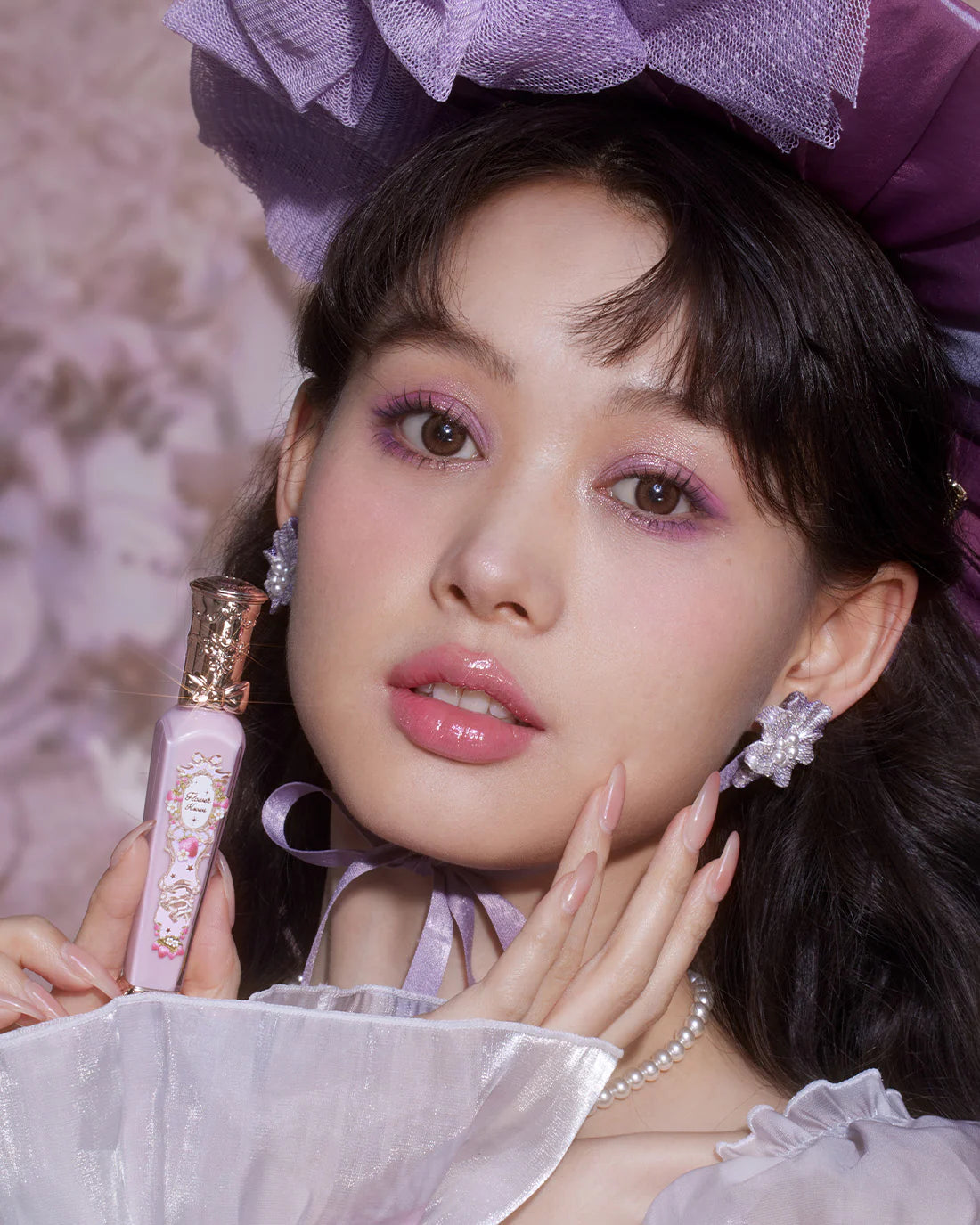 Violet Strawberry Rococo Glowy Lip Gloss G01 Flower Knows