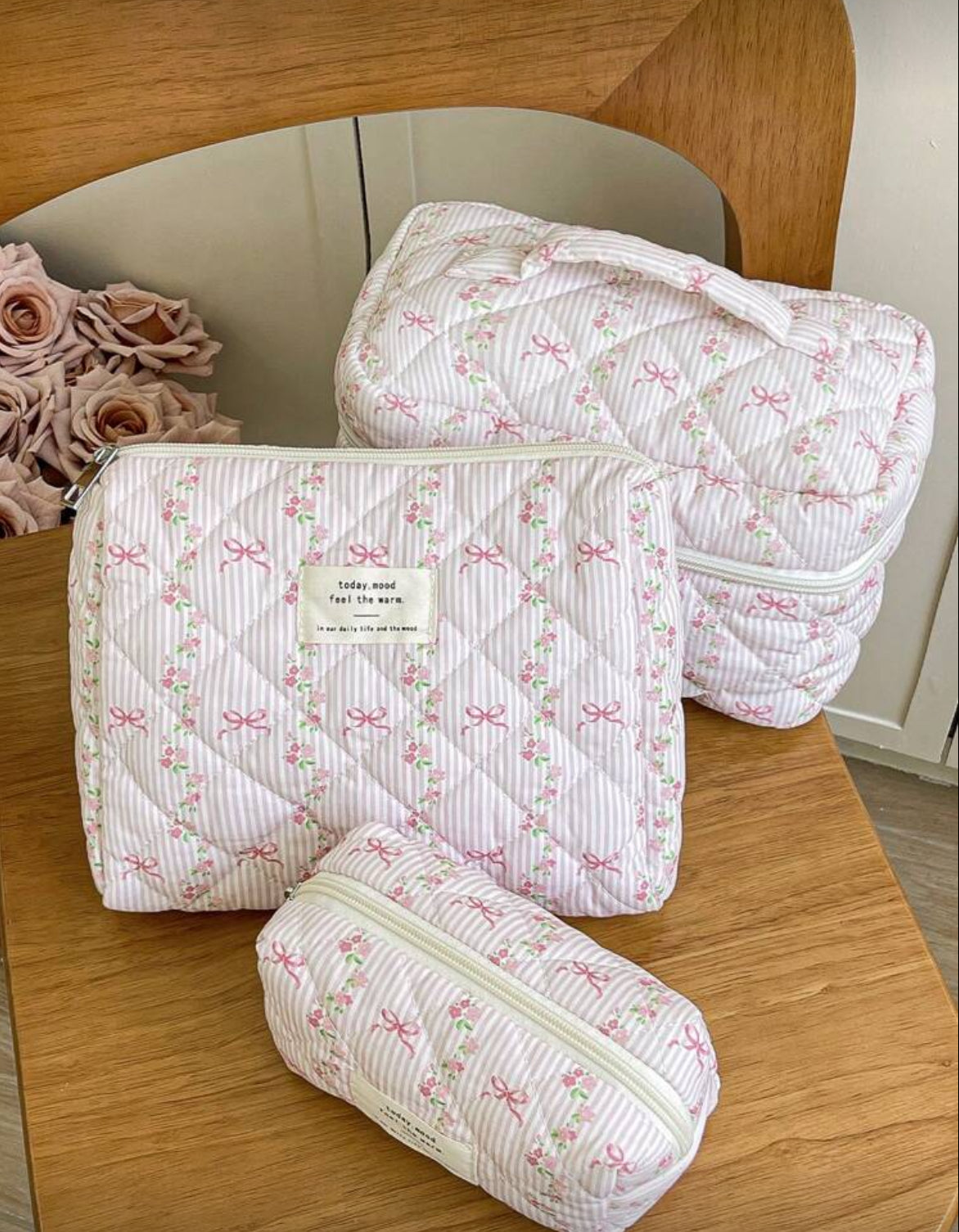 Cosmetiquera a colchada de rayas y flores S+M+L