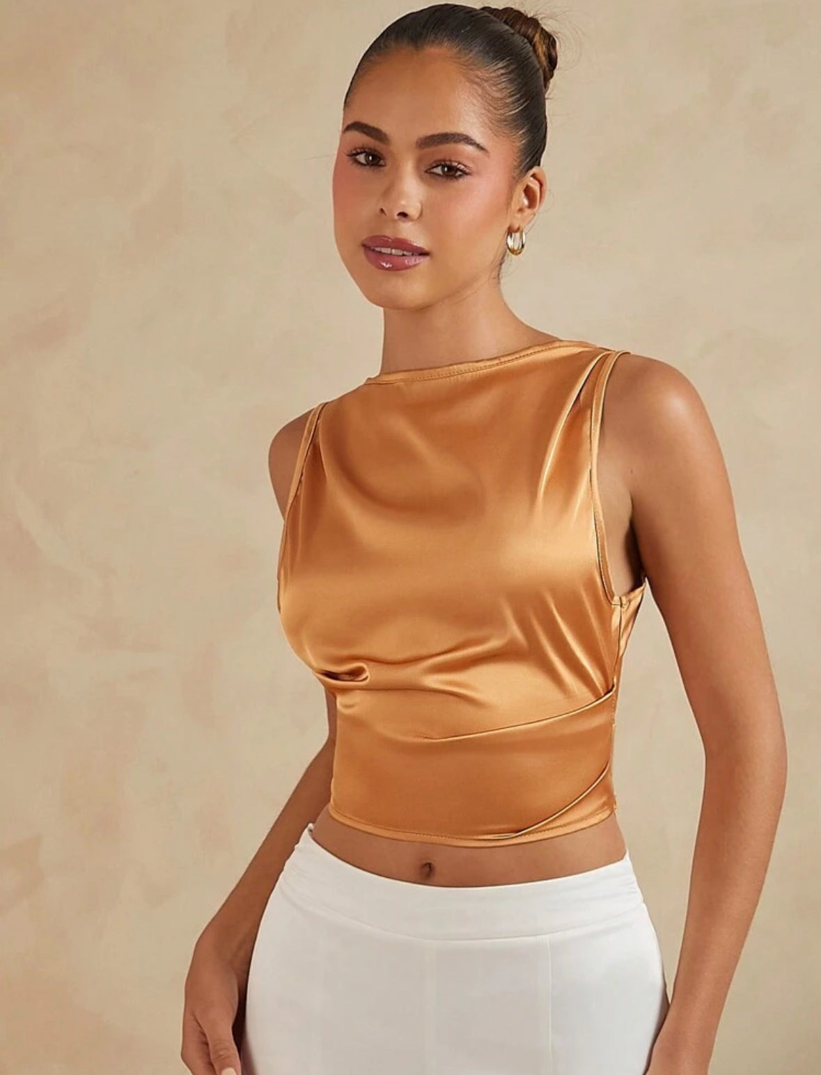 Top de Satin Ajustable Espalda Descubierta