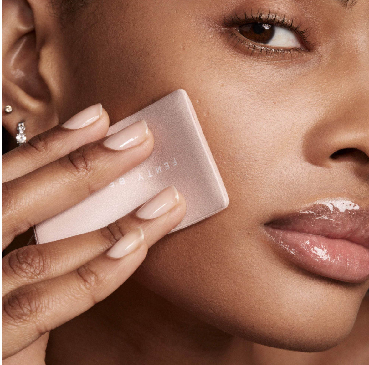 [Fenty Beauty by Rihanna] Mini Invisimatte Instant Setting + Blotting Powder