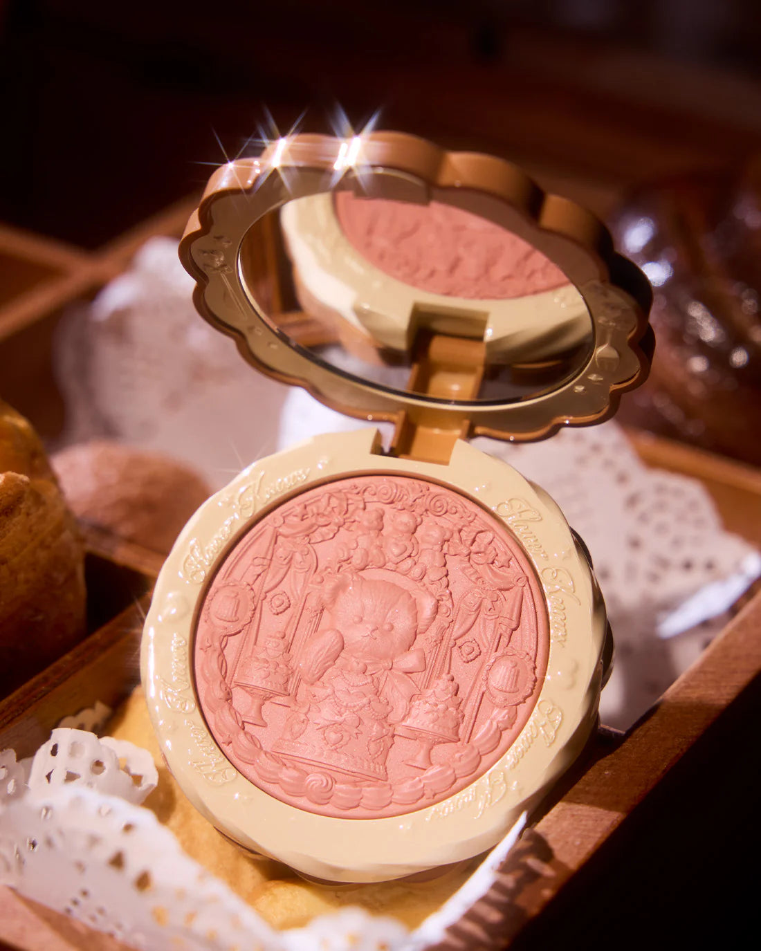 [Flower Knows] The Sweetie Bear Silk Satin Blush- 02 Garden Picnic