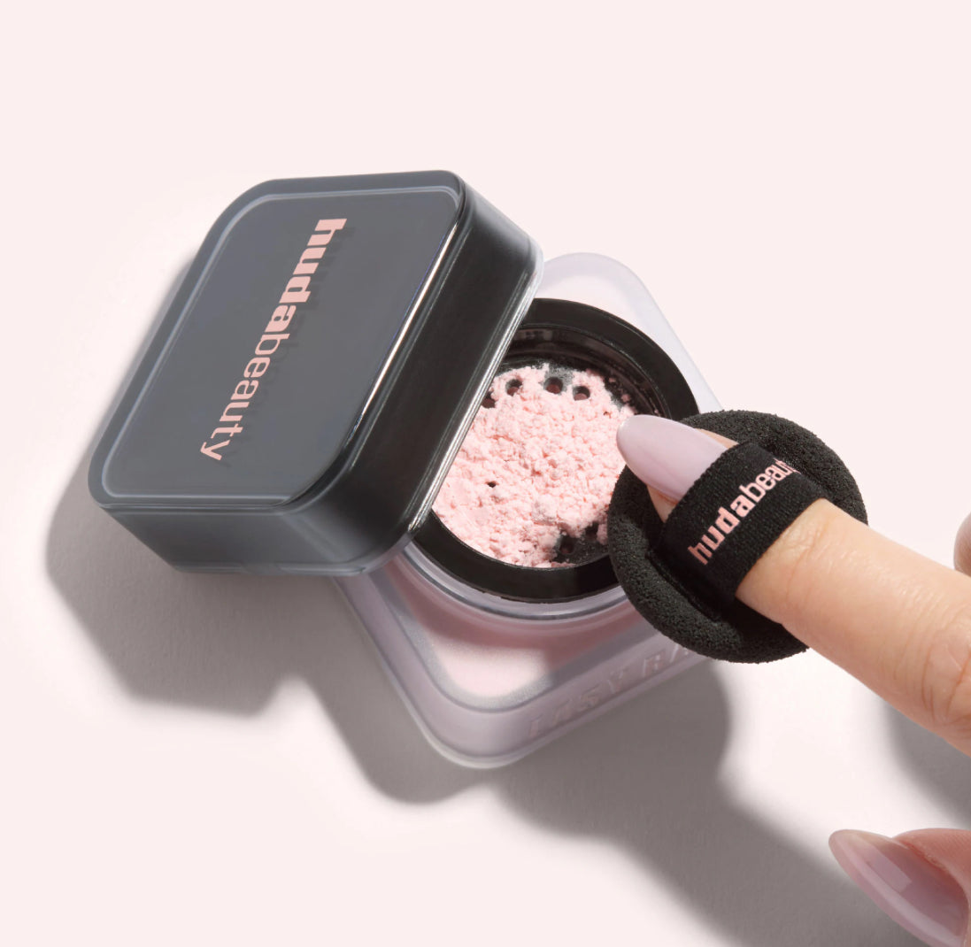 [Huda Beauty] Mini Easy Bake Loose Baking & Setting Powder *BAJO PEDIDO*